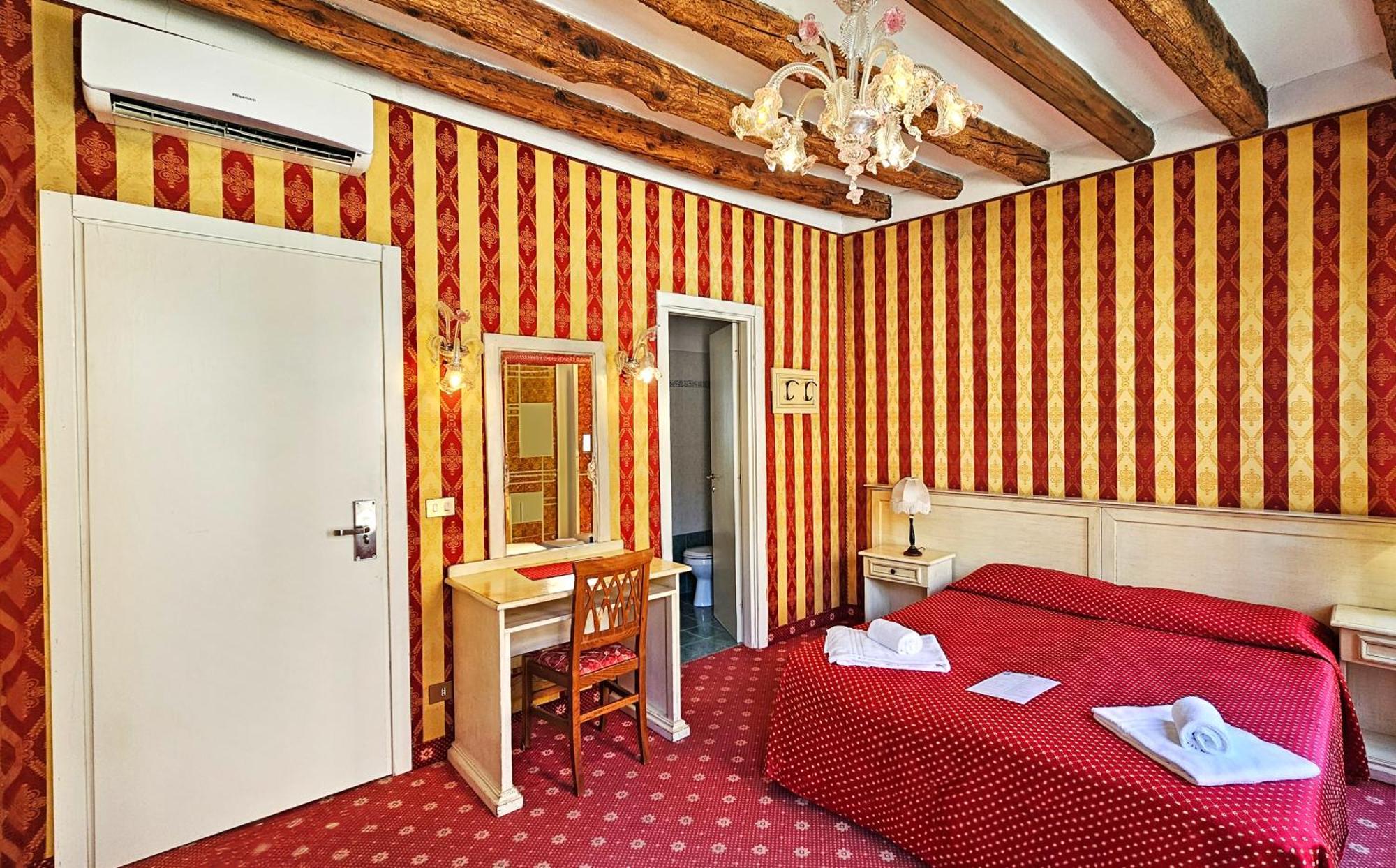 Ca' Messner 5 Leoni Hotel Venice Exterior photo